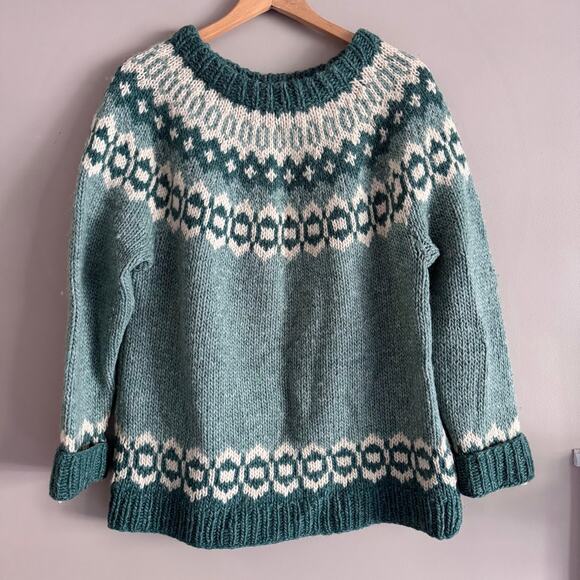 Hand Knit Green and White Wool Fair Isle Chunky Knit Sweater Large - Picture 1 of 6